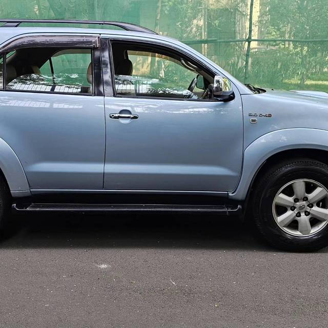 https://images10.gaadi.com/usedcar_image/4268213/original/processed_d375c102617a8587a1c764b6a8331178.jpg?imwidth=6401