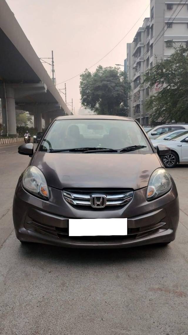 https://images10.gaadi.com/usedcar_image/4268303/original/processed_ec578c9b40a7c748587fc175e3a7c4e4.jpg?imwidth=6400