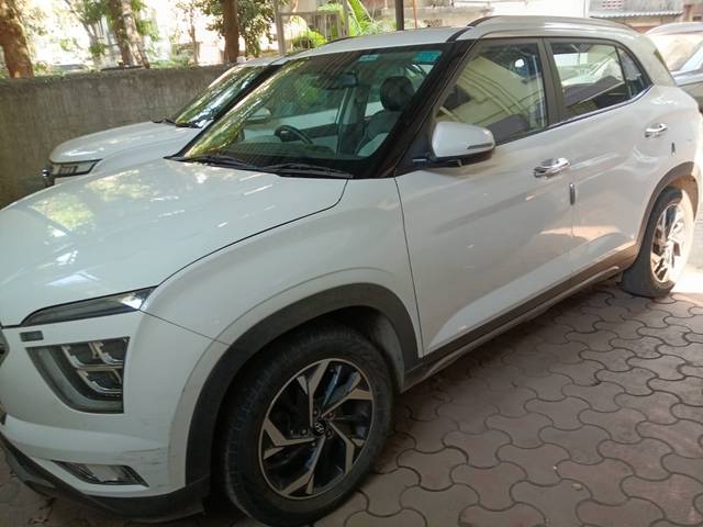 https://images10.gaadi.com/usedcar_image/4268321/original/656299718a72ab85d769a7860ffd0587.jpg?imwidth=6400