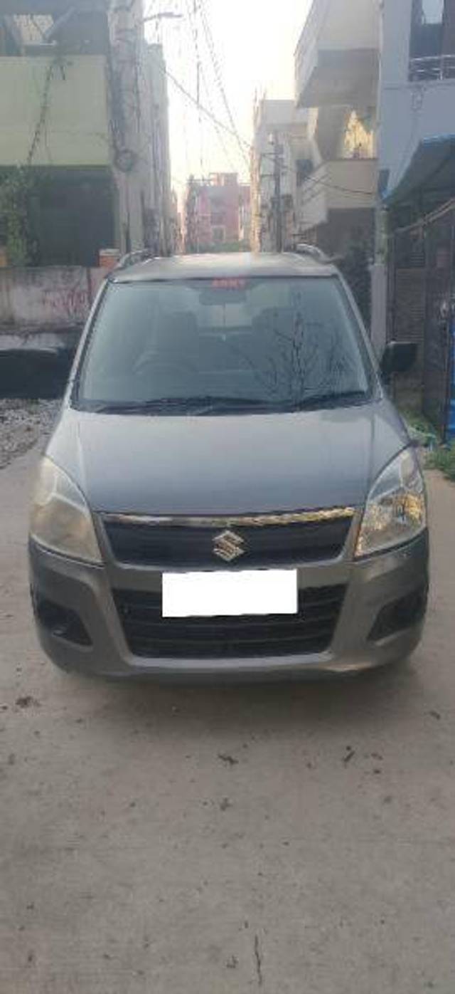 https://images10.gaadi.com/usedcar_image/4268344/original/65771e2d7ba6a4e7c99516bb917bda48.jpg?imwidth=6401