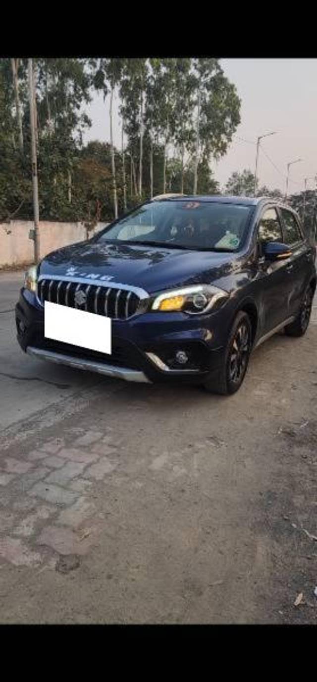 https://images10.gaadi.com/usedcar_image/4268378/original/processed_fd22f264-1d16-469d-9c16-9a66818de538.jpg?imwidth=6402