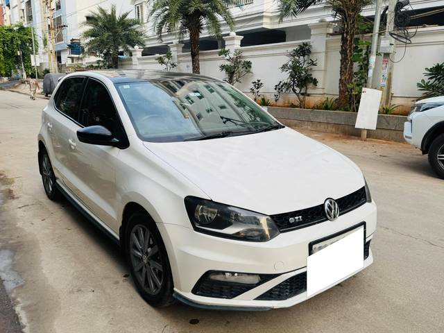 https://images10.gaadi.com/usedcar_image/4268389/original/processed_fc52a4a6a8318aea8e2af06230f0fab1.jpg?imwidth=6400