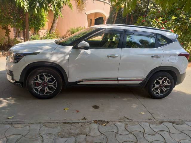 https://images10.gaadi.com/usedcar_image/4268412/original/d0fb8f929a4c9df677fd6e334804dc29.jpg?imwidth=6401