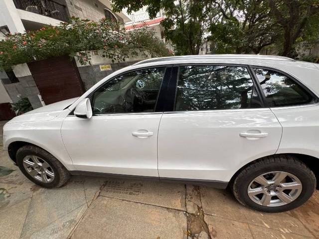 https://images10.gaadi.com/usedcar_image/4268413/original/46dd5fe0cbe368ff32f50dc63ebd2555.jpg?imwidth=6401