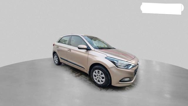 https://images10.gaadi.com/usedcar_image/4268434/original/processed_8c45cf013d736f5570aa51e58e6eff94.jpg?imwidth=6400