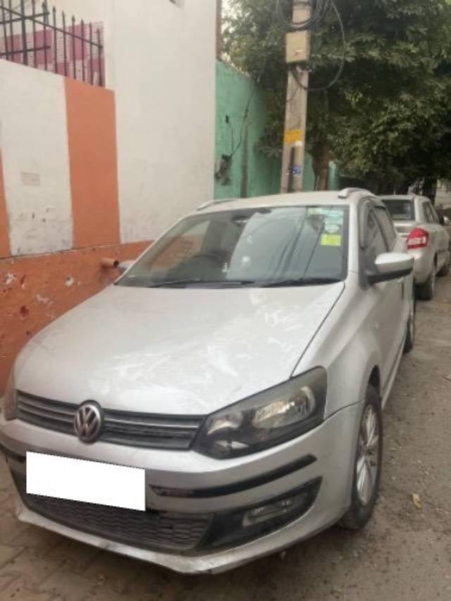 https://images10.gaadi.com/usedcar_image/4268476/original/processed_9e8392a9-b18f-4a91-b749-120e644f6e5a.jpg?imwidth=6400