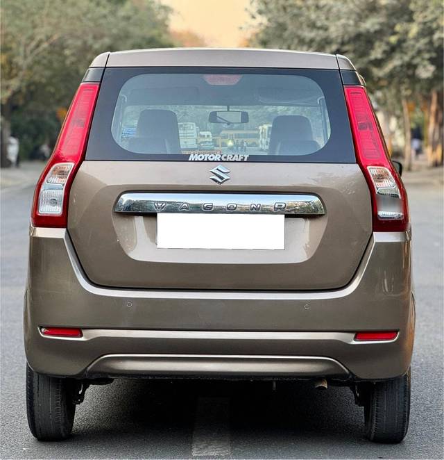 https://images10.gaadi.com/usedcar_image/4268505/original/processed_93b24f8fdb5ca78873b57d37778938b6.jpeg?imwidth=6402