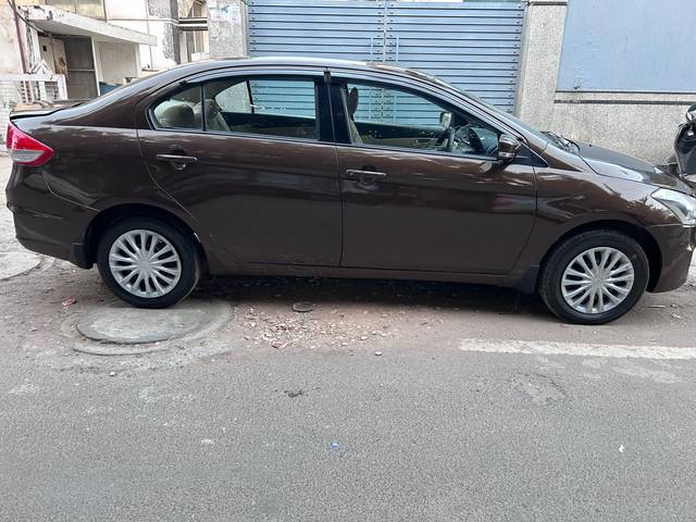 https://images10.gaadi.com/usedcar_image/4268586/original/62d2137ba170a0b12a194ba827ffbda8.jpg?imwidth=6401