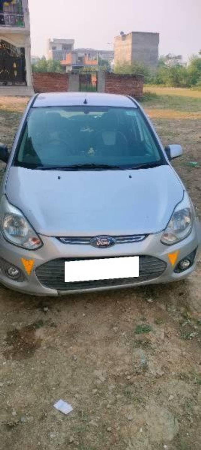 https://images10.gaadi.com/usedcar_image/4268853/original/processed_46c6724a-c028-43f7-aad3-c36202ede44b.jpg?imwidth=6400