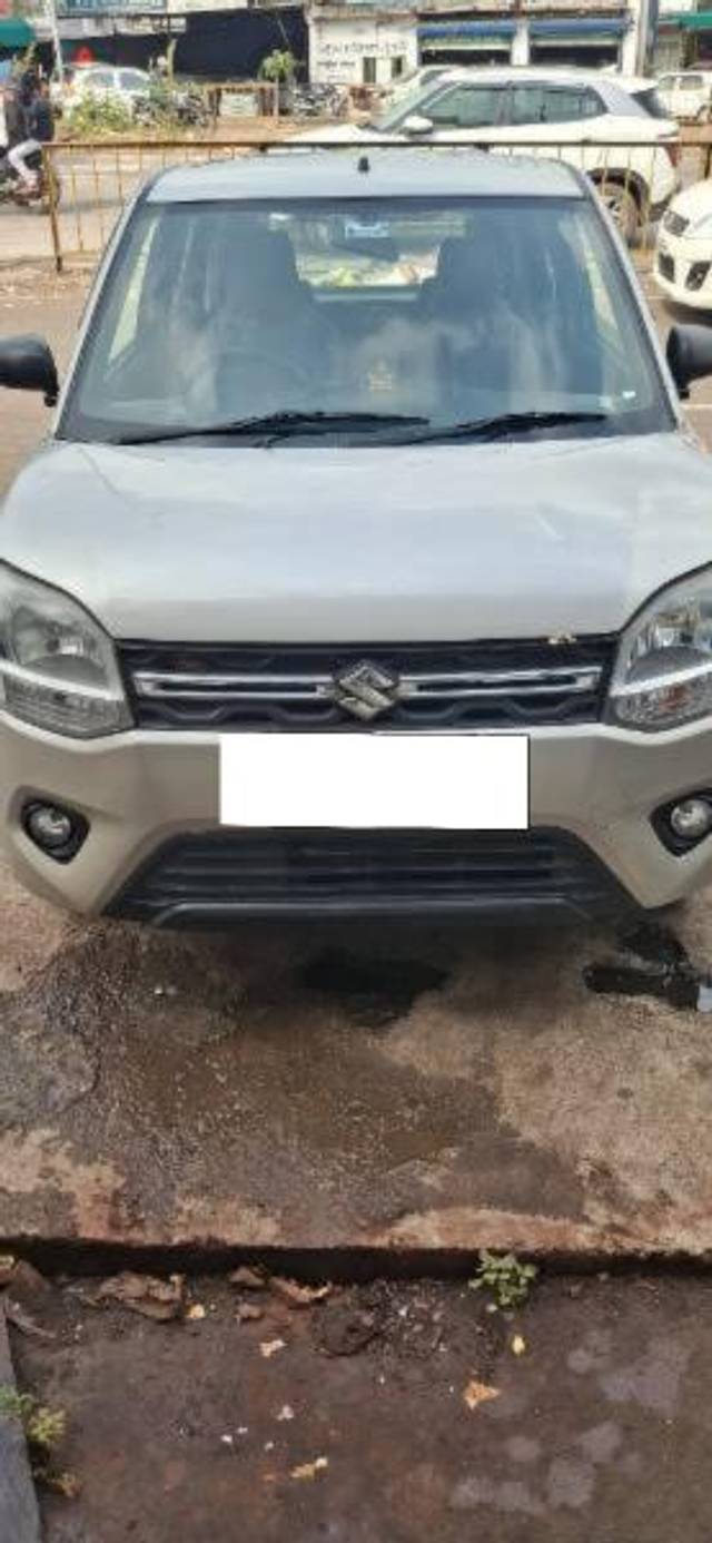 https://images10.gaadi.com/usedcar_image/4268923/original/processed_fd0cdfa3-bdc0-40d2-8f81-4a352d7ccdfb.jpg?imwidth=6400