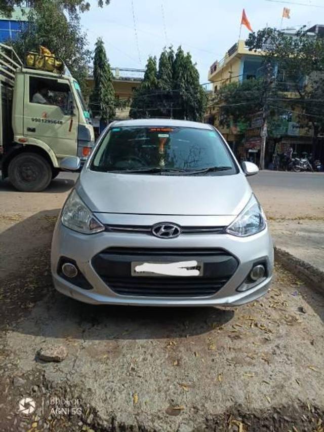 https://images10.gaadi.com/usedcar_image/4269002/original/processed_dc02a7bf-2fc8-43a5-bc32-a32152e887d2.jpg?imwidth=6402