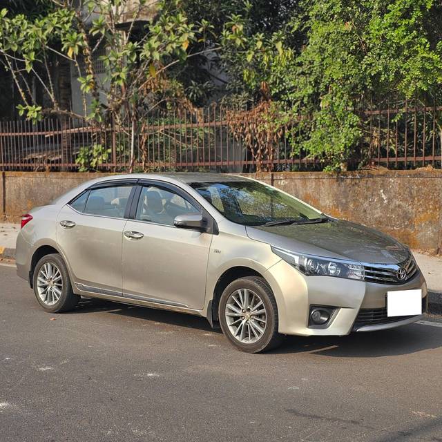 https://images10.gaadi.com/usedcar_image/4269019/original/processed_75ab4f76cf8807680d1620f38d3ab06d.jpg?imwidth=6400