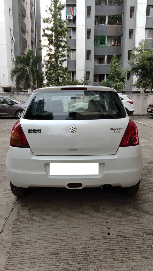 https://images10.gaadi.com/usedcar_image/4269056/original/processed_ea0fbce35c3e6ae743f204331c4e69a6.jpg?imwidth=6401