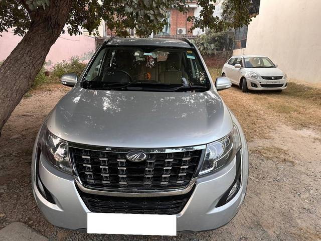 https://images10.gaadi.com/usedcar_image/4269084/original/3c9c3d3d37f23053d63179b4f5bdb61d.jpg?imwidth=6402