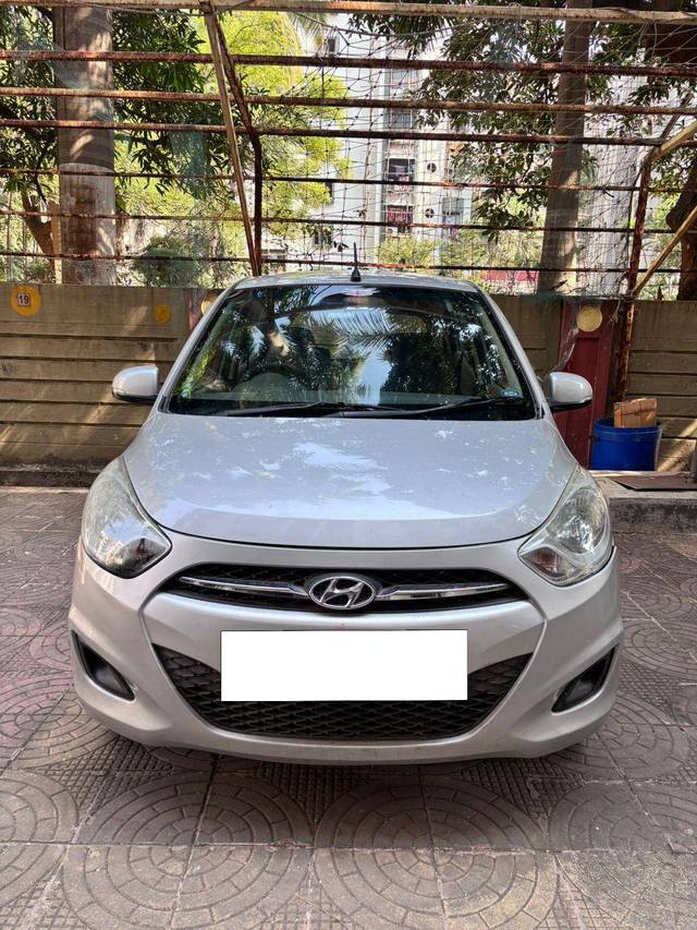 https://images10.gaadi.com/usedcar_image/4269096/original/b0a4cbcc51d91c885bcac0b3a9c52601.jpg?imwidth=6402