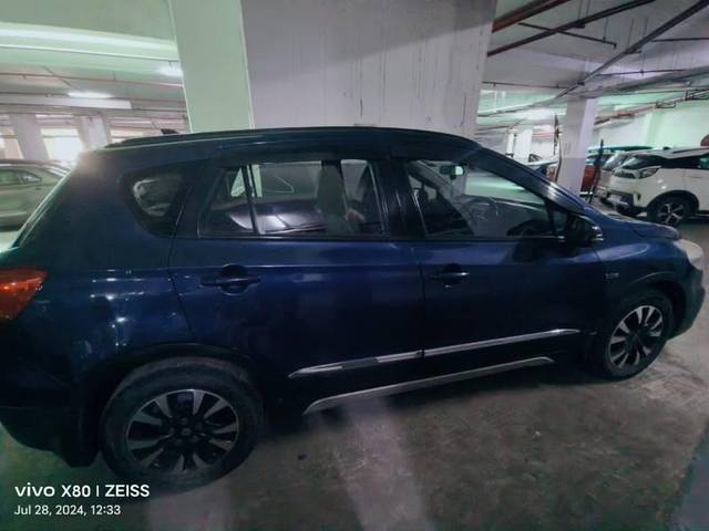 https://images10.gaadi.com/usedcar_image/4269120/original/processed_0184a81d-0bdb-4517-b802-f304263c78c1.jpg?imwidth=6402