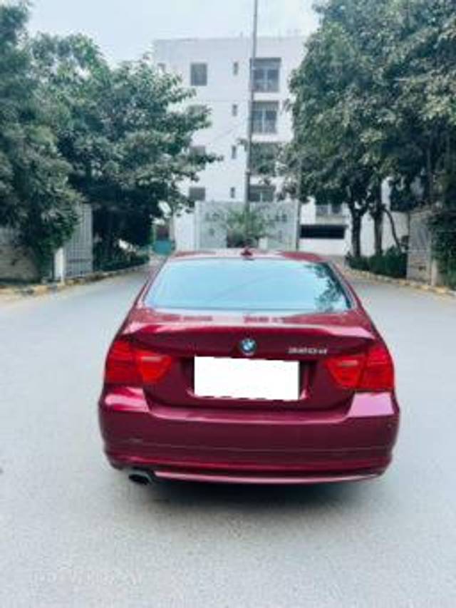 https://images10.gaadi.com/usedcar_image/4269253/original/processed_d93a9a2708ed26a296a4d51928193fb7.jpg?imwidth=6400