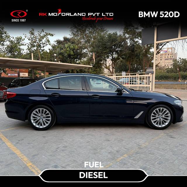 https://images10.gaadi.com/usedcar_image/4269305/original/processed_41b8b5a5ce5204108fa6c9ed65f41007.jpg?imwidth=6402