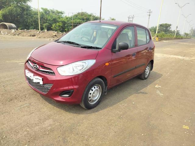 https://images10.gaadi.com/usedcar_image/4269337/original/processed_fb994dd570b2eefd98af0acc8d7d4245.jpg?imwidth=6402