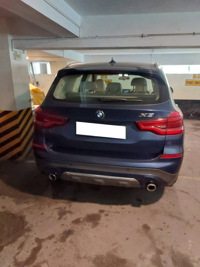 https://images10.gaadi.com/usedcar_image/4269408/original/processed_409a2f3d8e71ed9c205be4e747079ac3.jpg?imwidth=6401