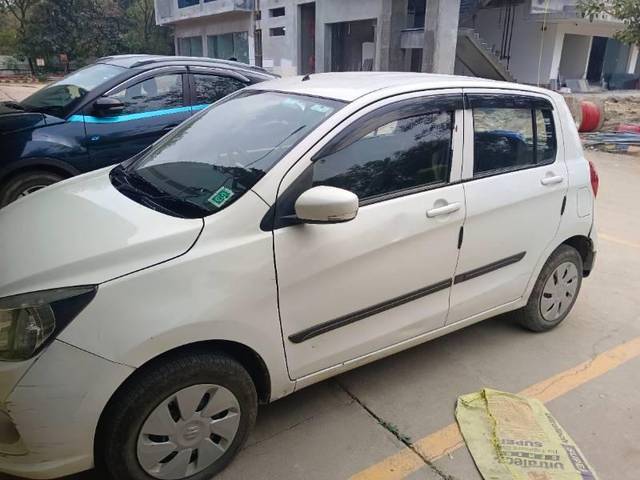 https://images10.gaadi.com/usedcar_image/4269428/original/processed_65d23438-ac30-4c2b-85e6-9f9f0f1c8a72.jpg?imwidth=6400