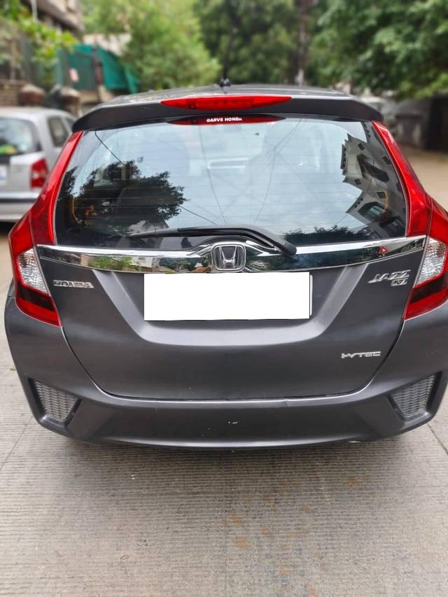 https://images10.gaadi.com/usedcar_image/4269521/original/processed_4ce66c380fc8fc837361e296571012b6.jpg?imwidth=6402