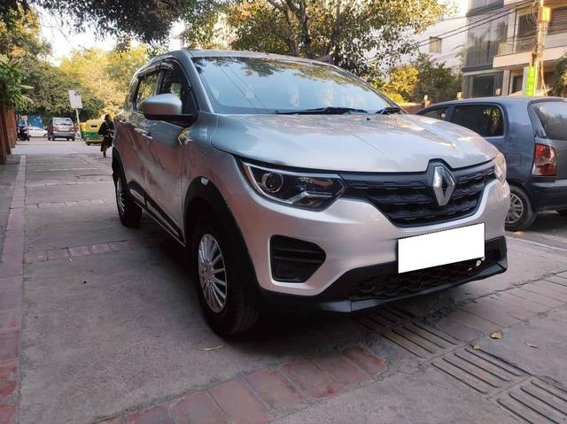 https://images10.gaadi.com/usedcar_image/4269611/original/processed_c410b2012f32331665d656ff22ec635a.jpg?imwidth=6400