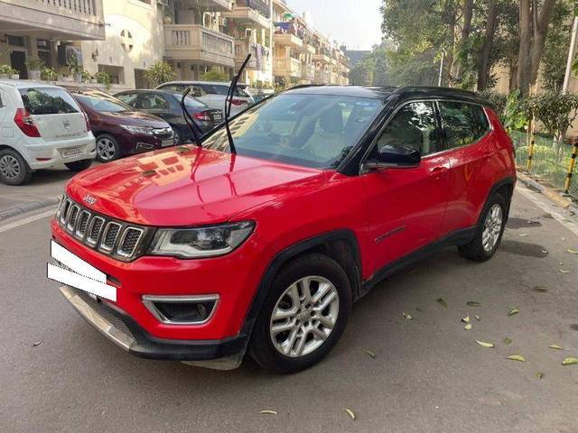 https://images10.gaadi.com/usedcar_image/4269769/original/313ee6c585cfdbaf7411eb2d31b75dee.jpg?imwidth=6402