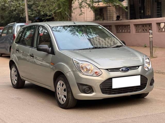 https://images10.gaadi.com/usedcar_image/4269785/original/processed_39a6b2ea3585e85d258e8c78839f8e80.jpg?imwidth=6400