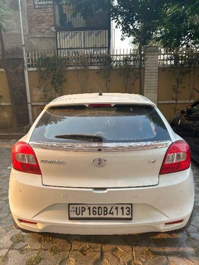 https://images10.gaadi.com/usedcar_image/4269810/original/a0b54c57afdfaded7cf4d2a36aac9bcd.jpg?imwidth=6401