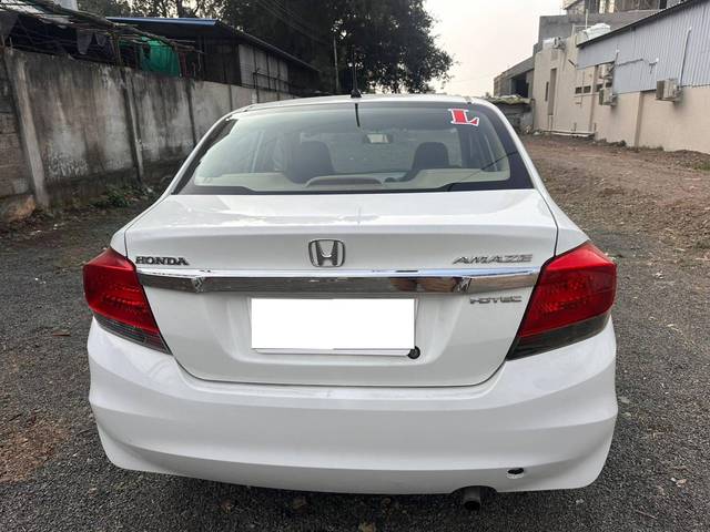 https://images10.gaadi.com/usedcar_image/4269827/original/processed_fdf00fcaf87480f2ddd4d32278a67e20.jpg?imwidth=6402