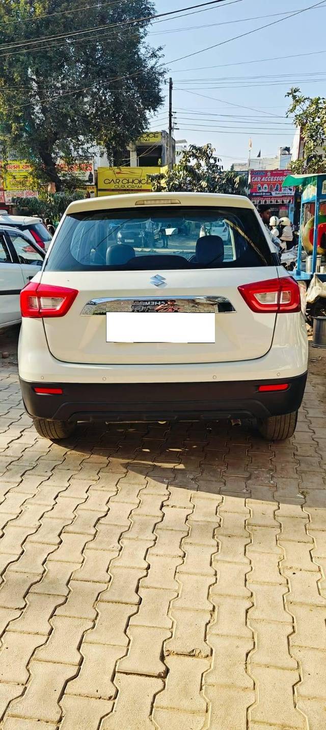 https://images10.gaadi.com/usedcar_image/4269866/original/processed_50930b5cb9c31881e73fe081ca43dac0.jpg?imwidth=6401