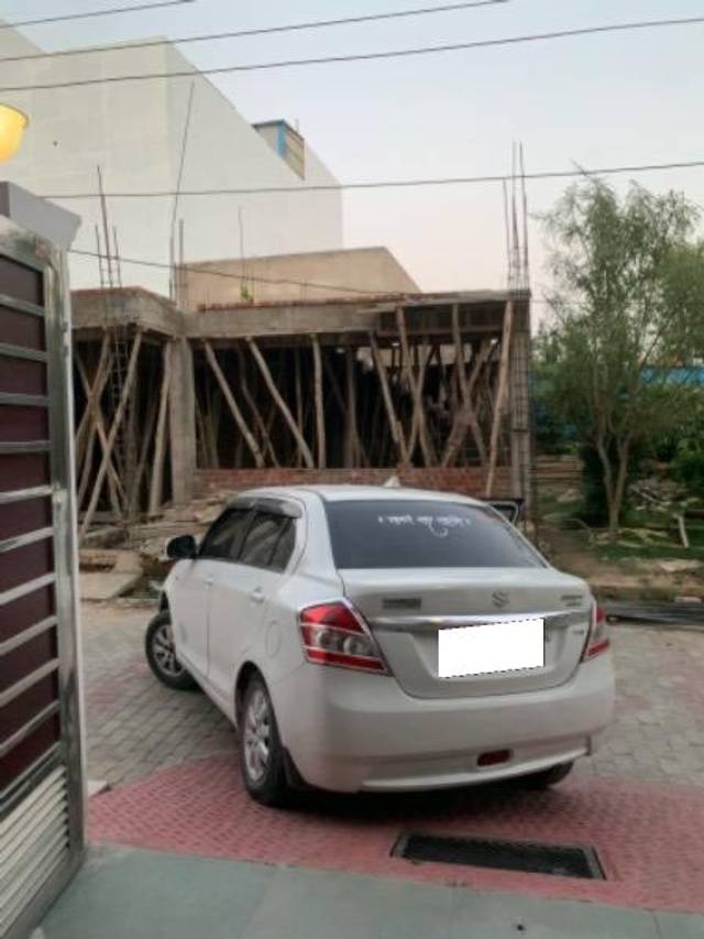 https://images10.gaadi.com/usedcar_image/4269905/original/processed_5bb21ff0-3ef6-448f-9bd8-452ba92619f4.jpeg?imwidth=6402