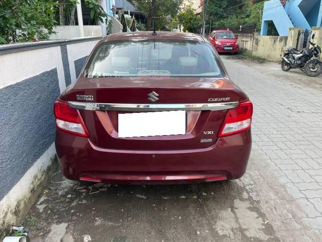 https://images10.gaadi.com/usedcar_image/4269949/original/processed_e7dab2bb-4454-47de-9cbe-218f3985cc2b.jpg?imwidth=6402