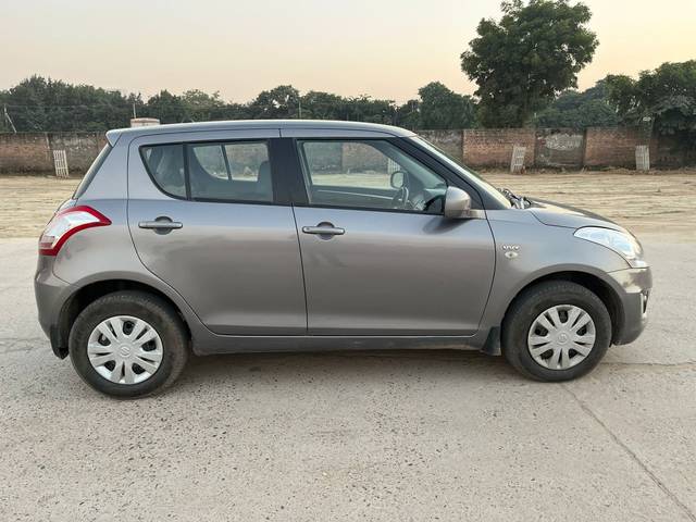 https://images10.gaadi.com/usedcar_image/4269983/original/fa7ea6ae0b4897151b852b11be2d2c55.jpg?imwidth=6401