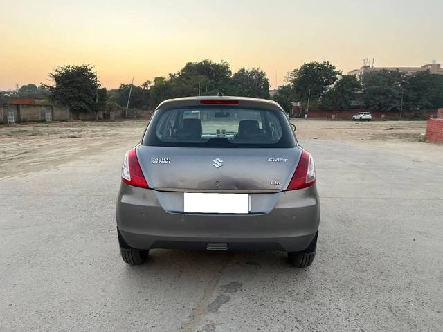 https://images10.gaadi.com/usedcar_image/4269983/original/processed_e728b4e5c2483ccc3f9f137ced8de976.jpg?imwidth=6402