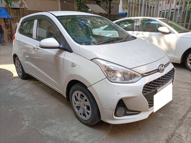 https://images10.gaadi.com/usedcar_image/4270025/original/processed_e7075249518c1002d10b43c5880b6f25.jpg?imwidth=6400