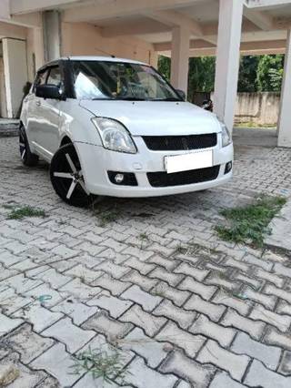 Maruti Swift 2004-2010 Maruti Swift 1.3 VXi