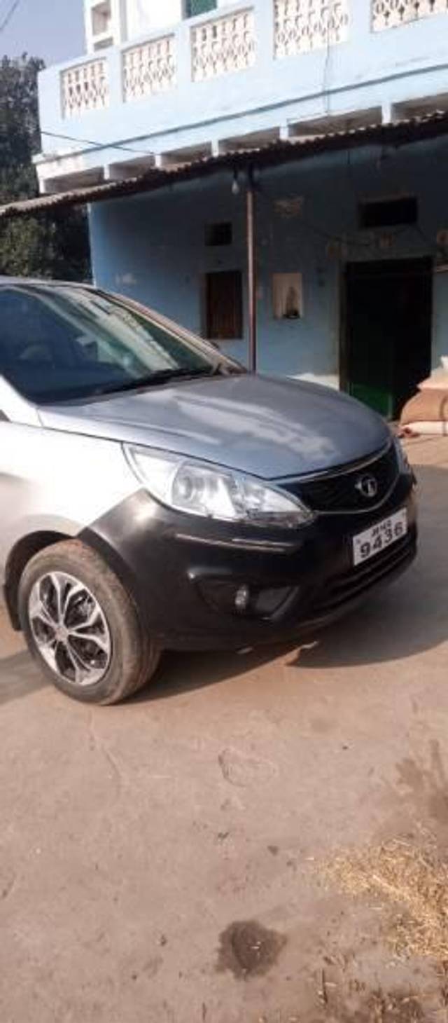 https://images10.gaadi.com/usedcar_image/4270315/original/processed_ffa00dde-2f58-491f-9464-fa37b5841f25.jpg?imwidth=6402