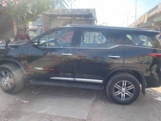 Toyota Fortuner 2016-2021 Toyota Fortuner 2.8 2WD MT BSIV