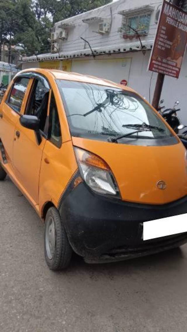 https://images10.gaadi.com/usedcar_image/4270418/original/processed_1bdabb1f-86d8-4429-9b40-3e1a857a3893.jpg?imwidth=6402