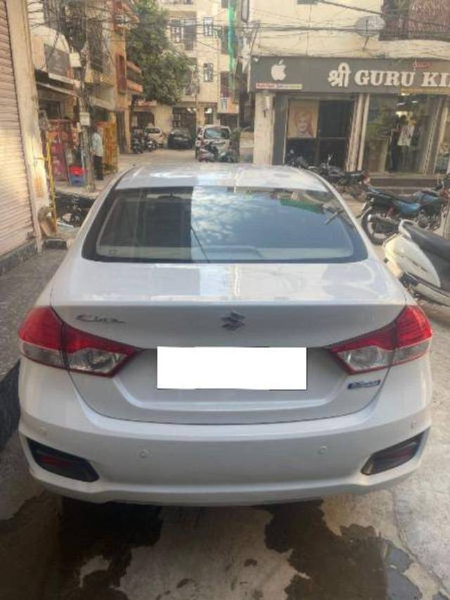 https://images10.gaadi.com/usedcar_image/4270434/original/a0b98884c89bfe7718e820e8c69f0dbd.jpg?imwidth=6402