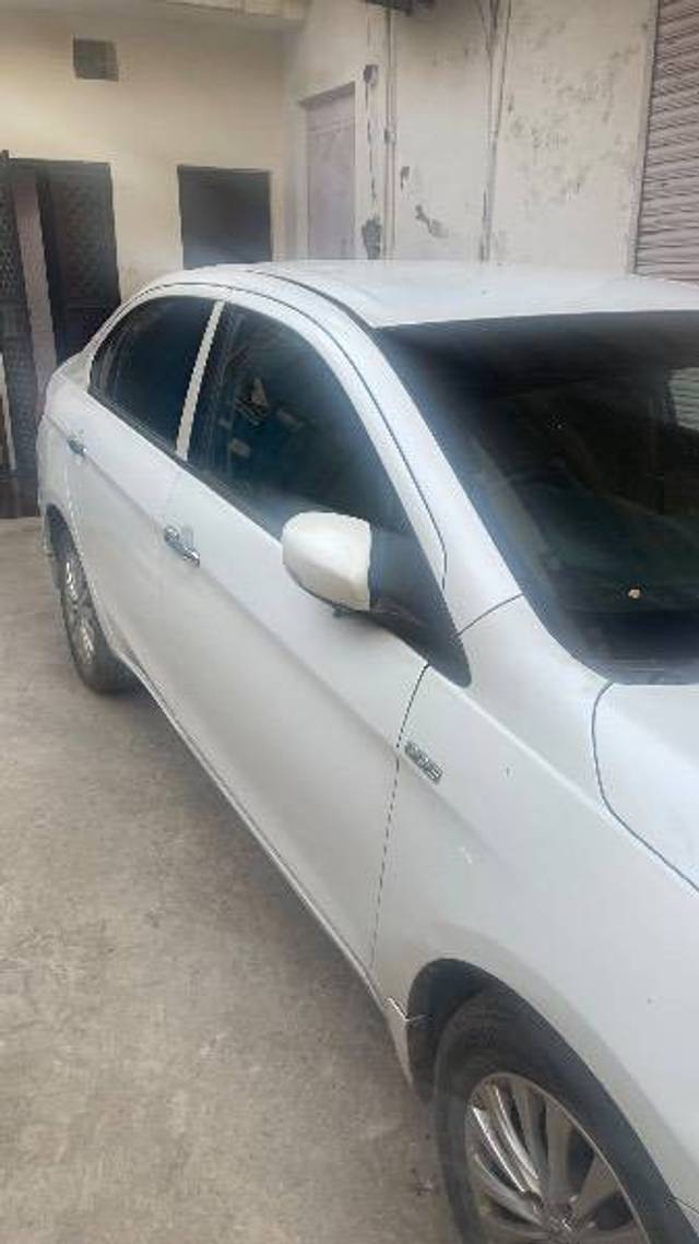 https://images10.gaadi.com/usedcar_image/4270434/original/ac31f0ea9c32f27ab20919488f086745.jpg?imwidth=6401