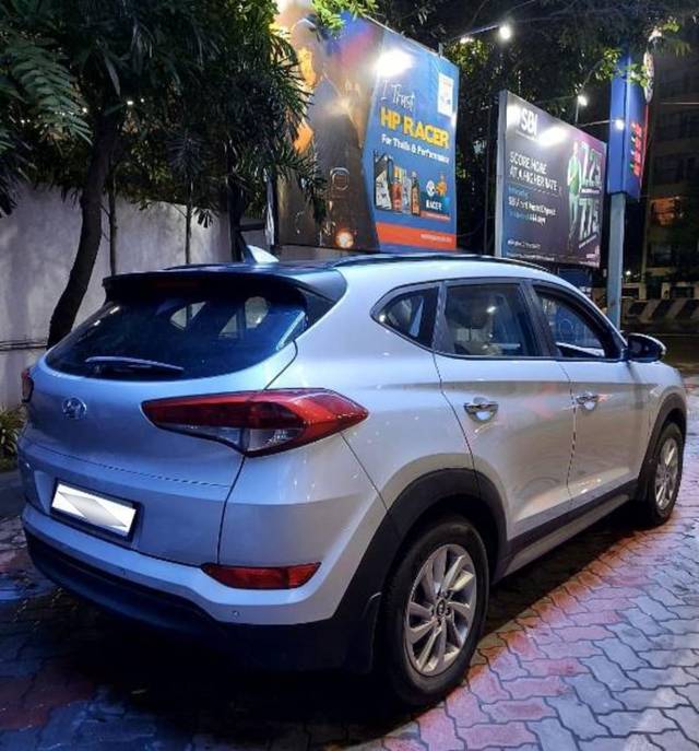 https://images10.gaadi.com/usedcar_image/4270462/original/processed_80b8f93c-2cbc-4417-aab6-d28e9c972edc.jpg?imwidth=6402