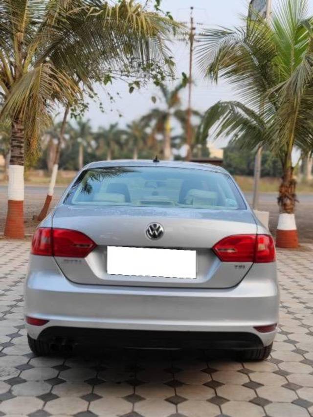 https://images10.gaadi.com/usedcar_image/4270520/original/processed_bb5dc1de-f4ef-4126-8bf4-c7d6399458d9.jpeg?imwidth=6400