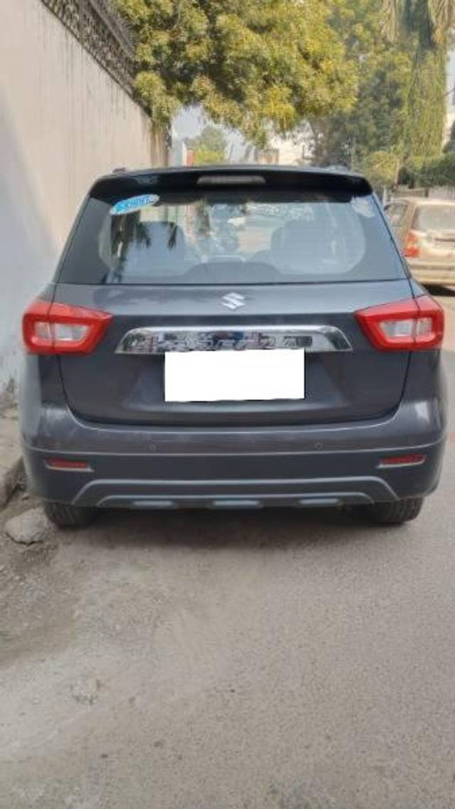 https://images10.gaadi.com/usedcar_image/4270578/original/processed_80069316-6ff2-462e-979c-4136a76dbd7a.jpeg?imwidth=6401