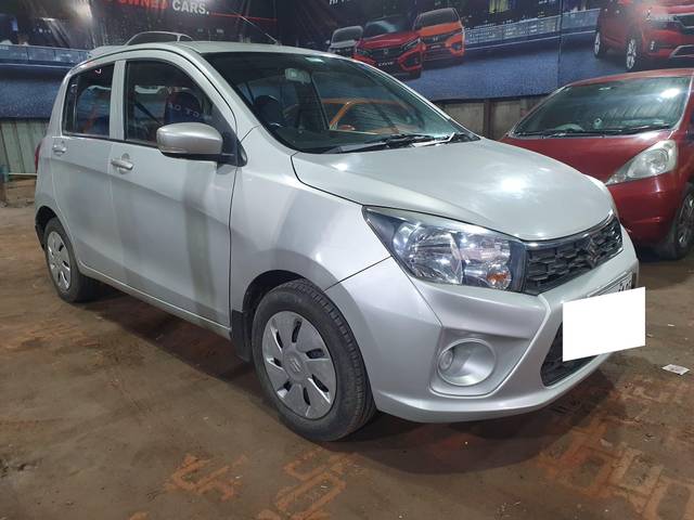 https://images10.gaadi.com/usedcar_image/4270752/original/processed_6b1e0706a2edf34fed2aa50870852704.jpg?imwidth=6400