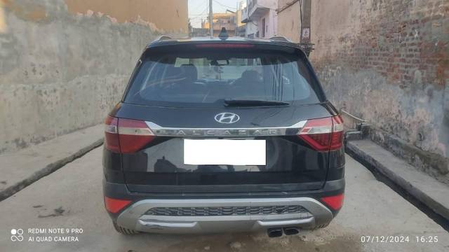 https://images10.gaadi.com/usedcar_image/4270762/original/processed_184e0aa0-db96-4a4b-b94e-260f3f034684.jpg?imwidth=6401