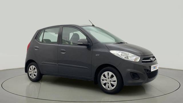 https://images10.gaadi.com/usedcar_image/4270845/original/a9ed23a6ca9a7987d62caf7c1d46afb0.jpg?imwidth=6400