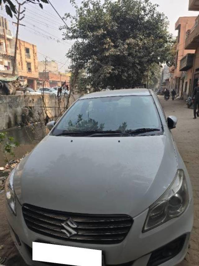 https://images10.gaadi.com/usedcar_image/4270867/original/processed_19e287ba-eb8b-434e-ab39-8a395758fe51.jpg?imwidth=6401